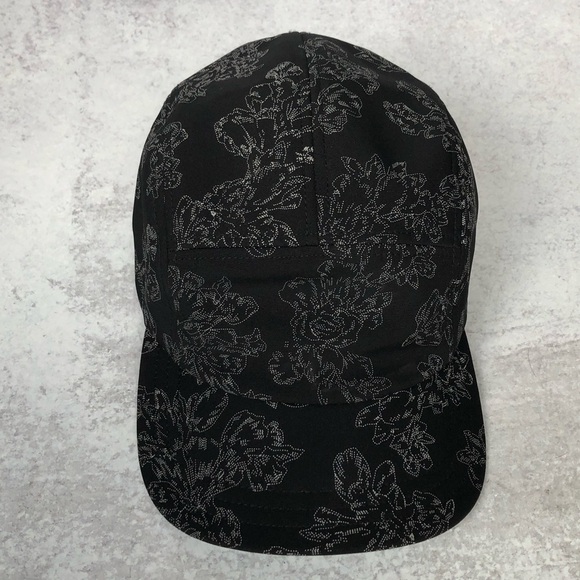 Athleta Women’s Adjustable Cold Weather Train Cap Hat Black Floral - Picture 1 of 11
